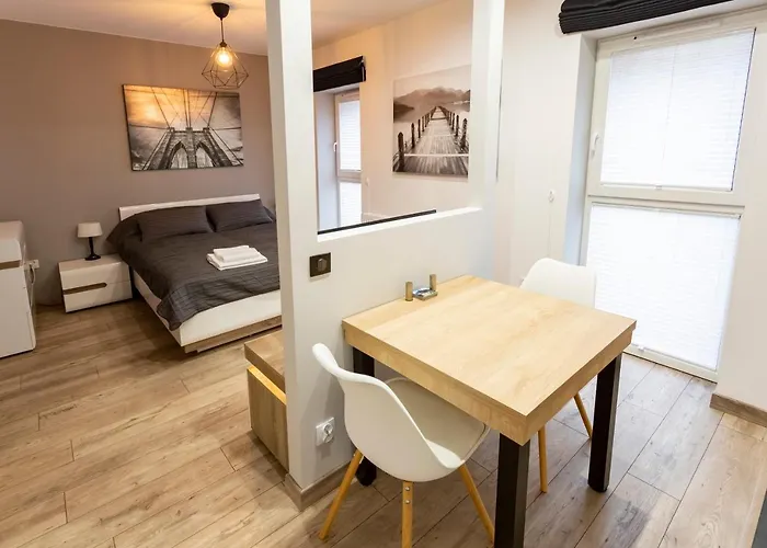 Tymon Przy Deptaku 아파트